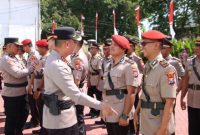 Upacara sertijab yang berlangsung di Lapangan Tri Brata Polresta Sumenep. 
