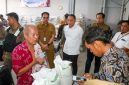 Penyaluran yang berlangsung di Kelurahan Kemayoran, Kecamatan Krembangan, Senin (31/8/2026), di pantau langsung oleh Walikota Surabaya.