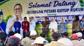 Menko Pangan Zulkifli Hasan dalam kegiatan dialog bersama Himpunan Petani Pemakai Air (HIPPA) dan petani se-Banyuwangi di Dam Karangdoro, Kecamatan Tegalsari, Kamis (20/8/2026).