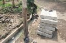 Proyek pembangunan drainase di Kampung Bojong Lodaya 2, Kelurahan Nagri Tengah, Kabupaten Purwakarta.