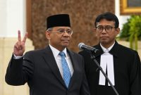 Presiden Prabowo Subianto melantik Suahasil Nazara sebagai Menteri Keuangan menggantikan Purbaya Yudhi Sadewa di Istana Kepresidenan, Senin (14/9/2026).