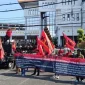 Massa KASBI Jawa Timur menggelar aksi demonstrasi di depan Kantor DPRD Jawa Timur, Surabaya, Selasa (29/9/2026), mendesak pemerintah dan DPR segera mengesahkan UU Perlindungan Ketenagakerjaan.