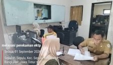 Perekaman e-KTP di Kecamatan Sepulu.