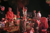 Bupati Sumenep Achmad Fauzi Wongsojudo bersama masyarakat mengikuti Tatorbangan Ritual Culture 2026 di Balai Desa Torbang, Kecamatan Batuan, Sumenep, Sabtu (12/9/2026).