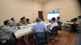 Pemkot Surabaya memperkuat edukasi dan mitigasi bencana gempa kepada masyarakat menyusul identifikasi dua patahan aktif di wilayah Surabaya dan sekitarnya.