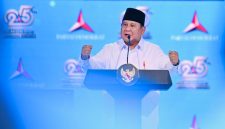 Presiden Prabowo Subianto menyampaikan sambutannya pada Puncak Peringatan Hari Ulang Tahun ke-25 Partai Demokrat yang digelar di Indonesia Arena, Jakarta, pada Rabu, 9 September 2026. Foto: BPMI Setpres/Laily Rachev