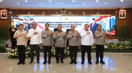 Wakapolri Komjen Pol Dedi Prasetyo menerima Laporan Hasil Pemeriksaan atas Laporan Keuangan Polri Tahun Anggaran 2025 dari BPK RI di Jakarta.