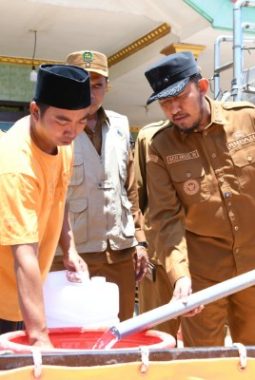 Krisis Air Bersih Empat Bulan, Warga Langsar Sumenep Dapat Bantuan