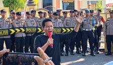 Advokat Sulaisi Abdurrazaq menyatakan siap memimpin aksi demonstrasi di Polresta Sumenep bersama PPD dan masyarakat untuk mendesak kejelasan penanganan kasus dugaan pelanggaran program Lisdes di Kecamatan Batang-Batang.