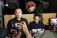 Pengungkapan kasus peredaran narkotika lintas daerah oleh Satresnarkoba Polres Pelabuhan Tanjung Perak, Surabaya.