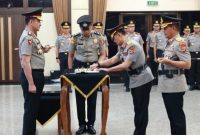 Jajaran Polri melaksanakan serah terima jabatan Kakorlantas Polri dan tiga Kapolda di Rupattama Mabes Polri, Jakarta, Senin (12/10/2026).